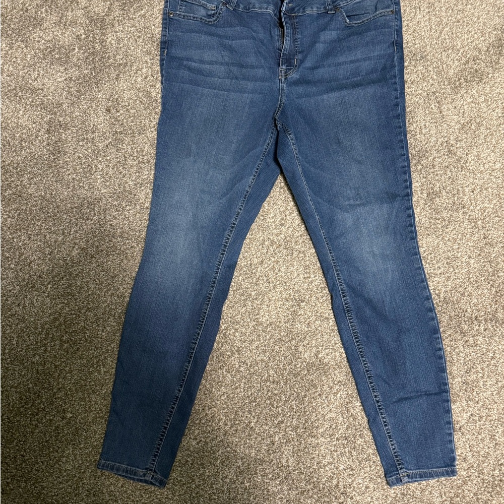 Plus size skinny jeans